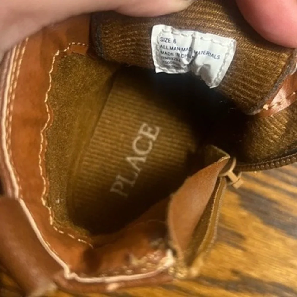 The Children's Place Boys‎ Faux Leather Lace Up Tan / Brown boots - Toddler 5C